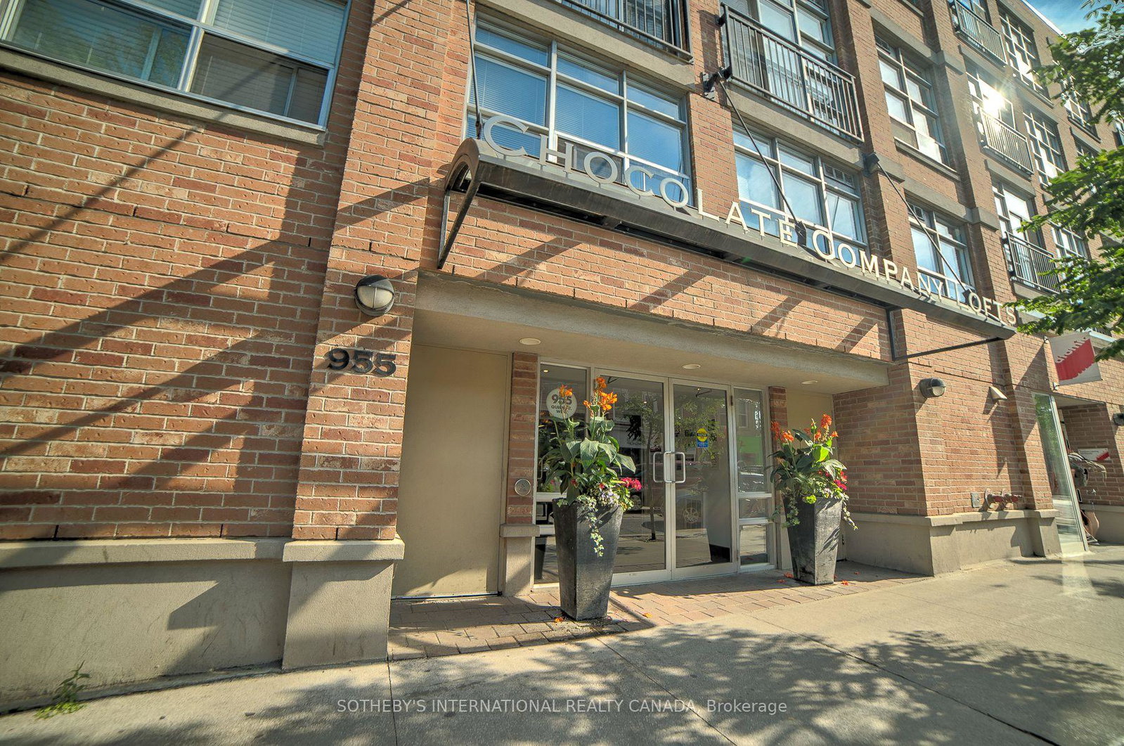 955-queen-street-w-w-toronto-ontario-c12302042