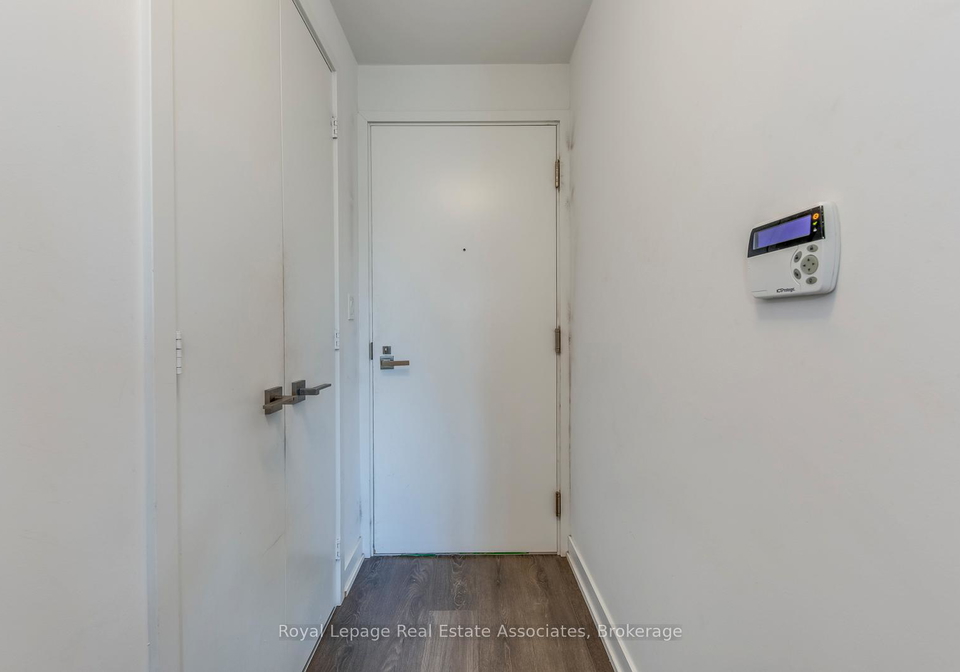30-ordnance-street-toronto-ontario-c12302043