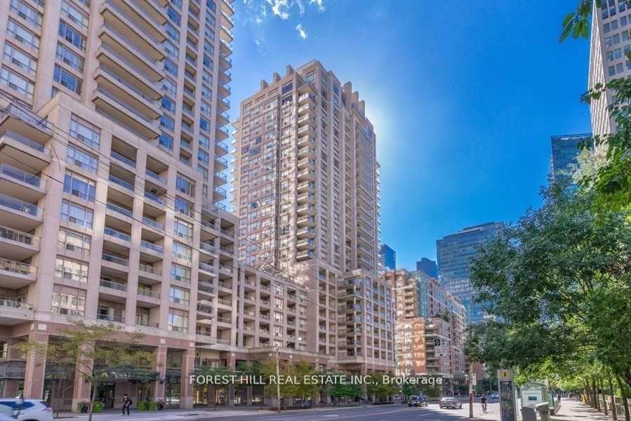 909-bay-street-toronto-ontario-c12302047