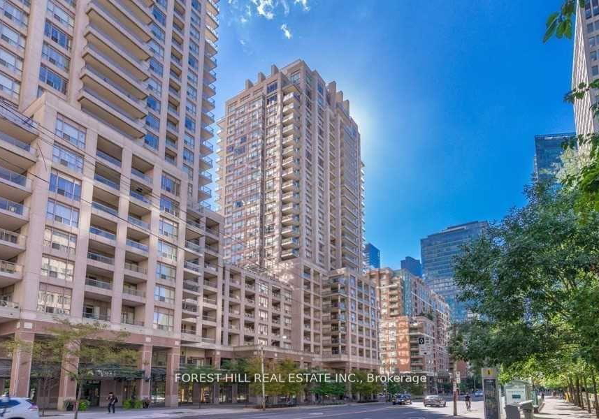909-bay-street-toronto-ontario-c12302047