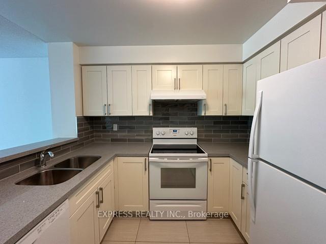 942-yonge-street-toronto-ontario-c12302085