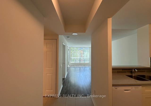 942-yonge-street-toronto-ontario-c12302085