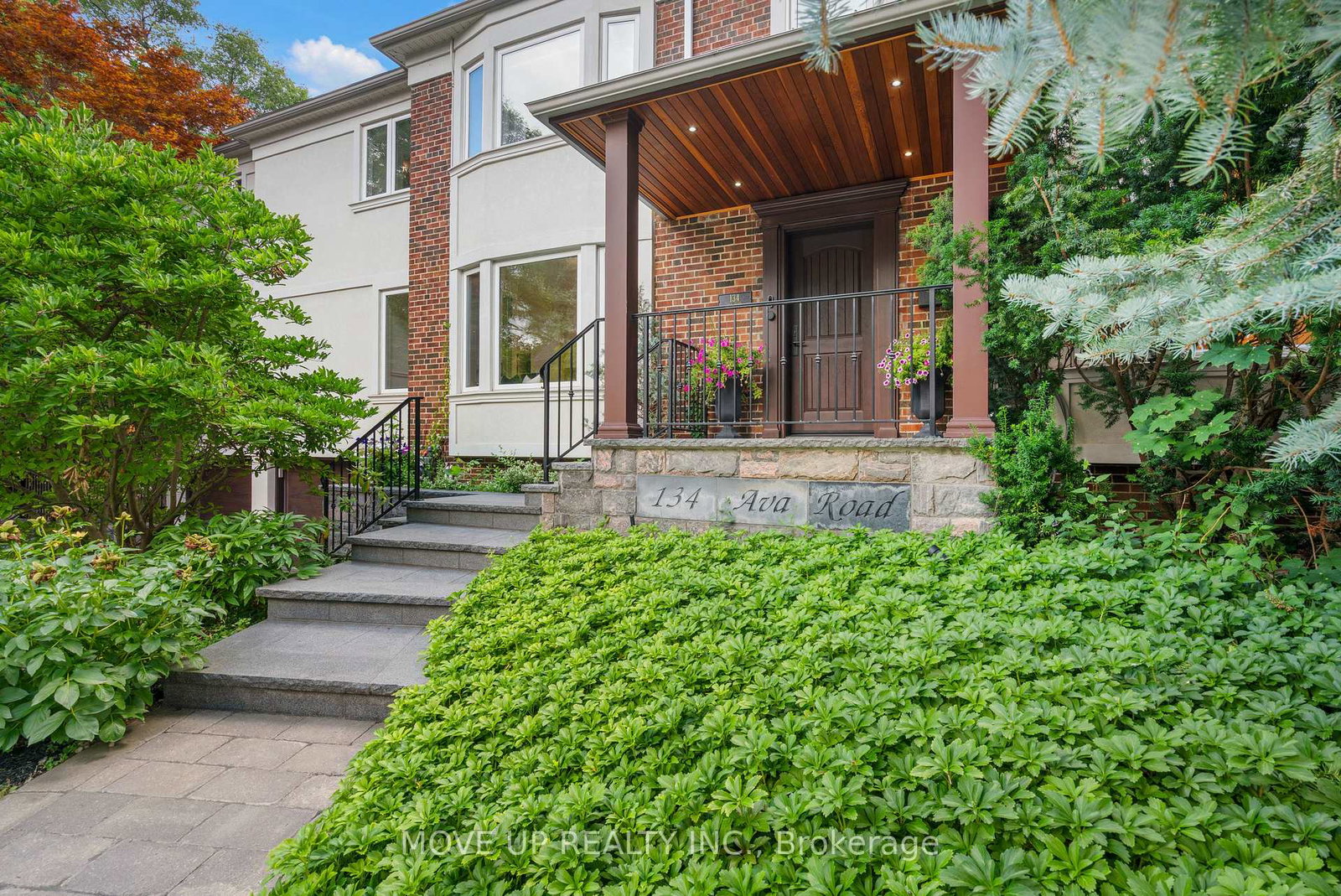 134-ava-road-toronto-ontario-c12302105