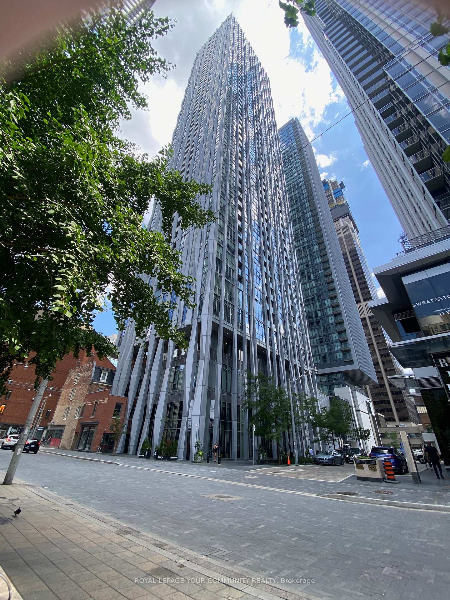 1-yorkville-avenue-toronto-ontario-c12302117