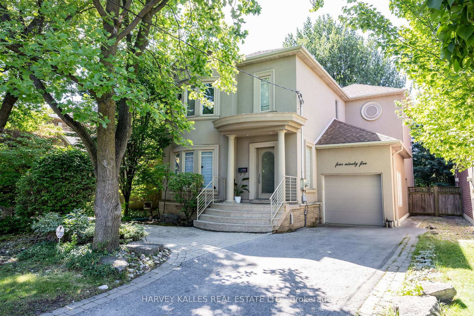 495-deloraine-avenue-toronto-ontario-c12302122