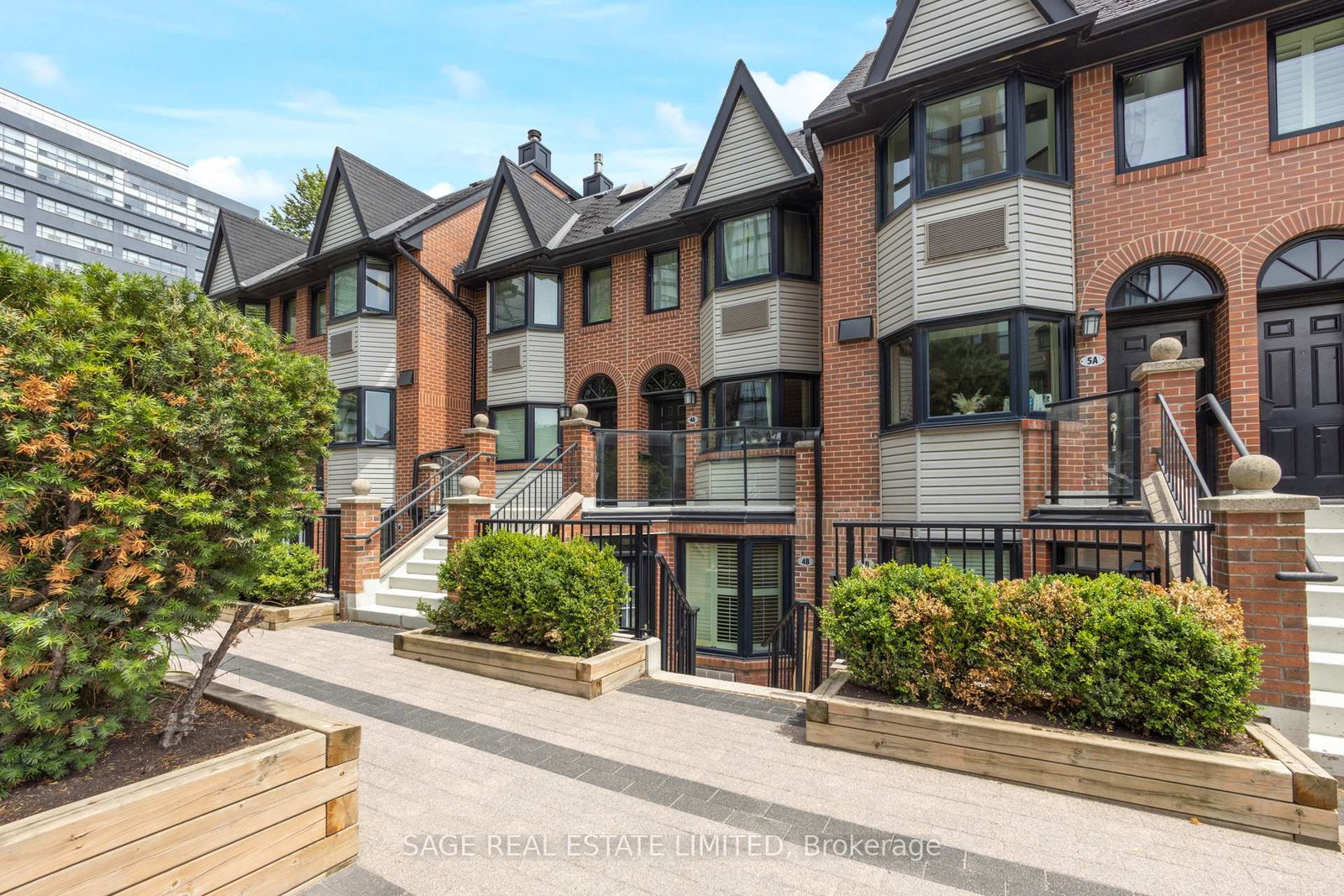 570-wellington-street-w-w-toronto-ontario-c12302131