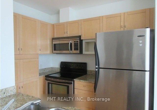 208-queens-quay-w-w-toronto-ontario-c12302300