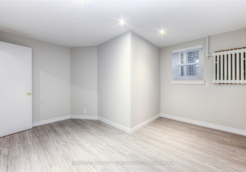 283-chaplin-crescent-toronto-ontario-c12302518
