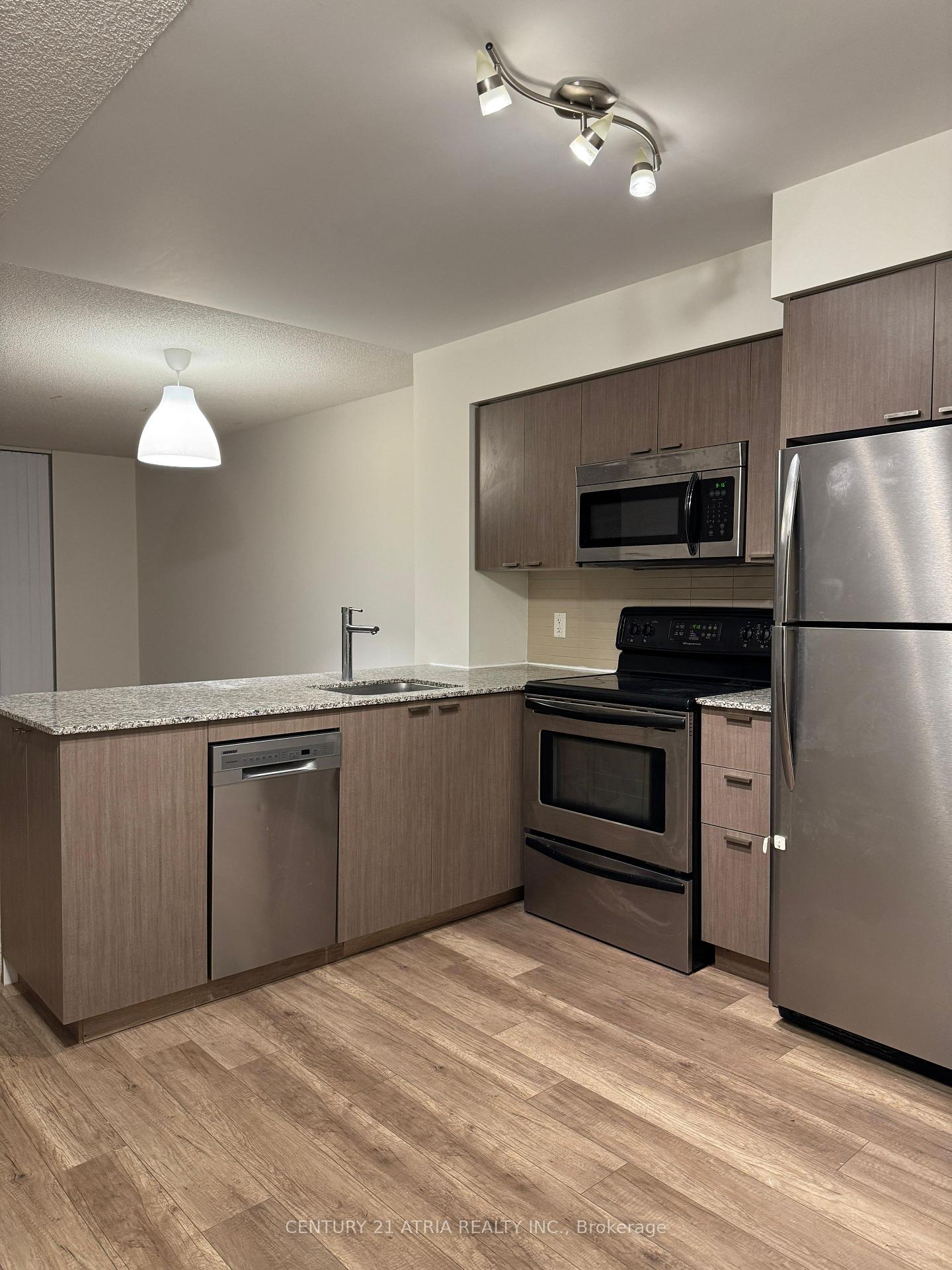 23-sheppard-avenue-e-e-north-york-ontario-c12302574