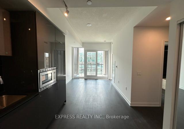 121-st-patrick-street-toronto-ontario-c12302718