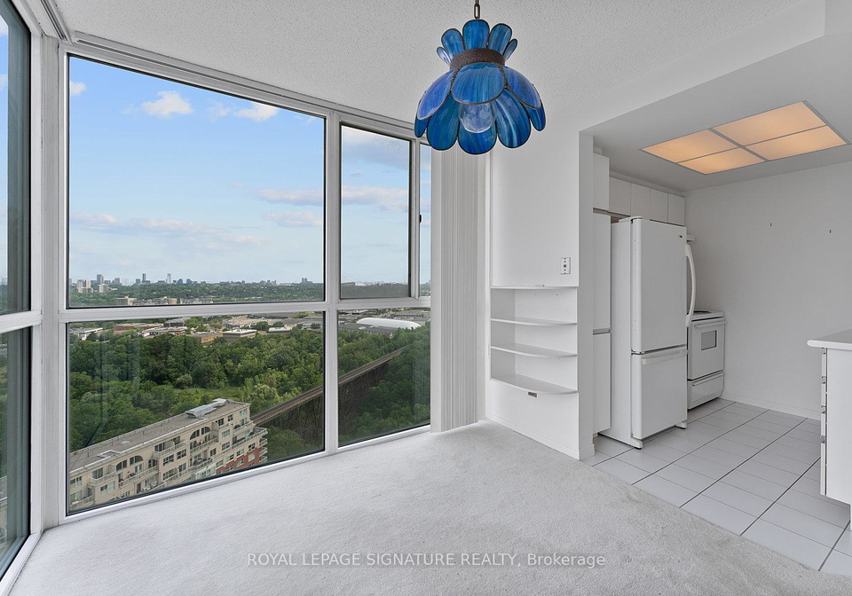 7-concorde-place-north-york-ontario-c12302815