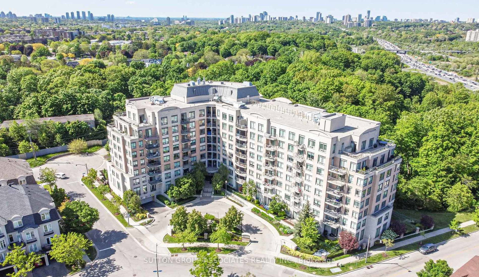 16-dallimore-circle-north-york-ontario-c12302825