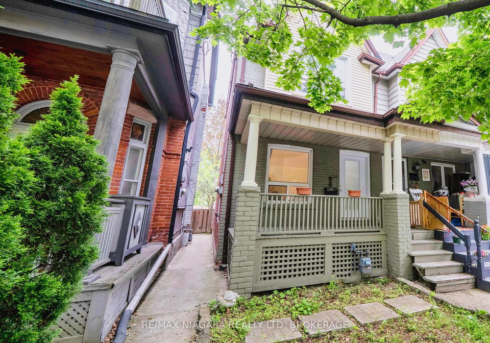 341-clinton-street-toronto-ontario-c12302960