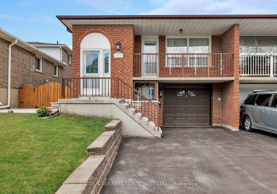 231-shawnee-circle-north-york-ontario-c12303116