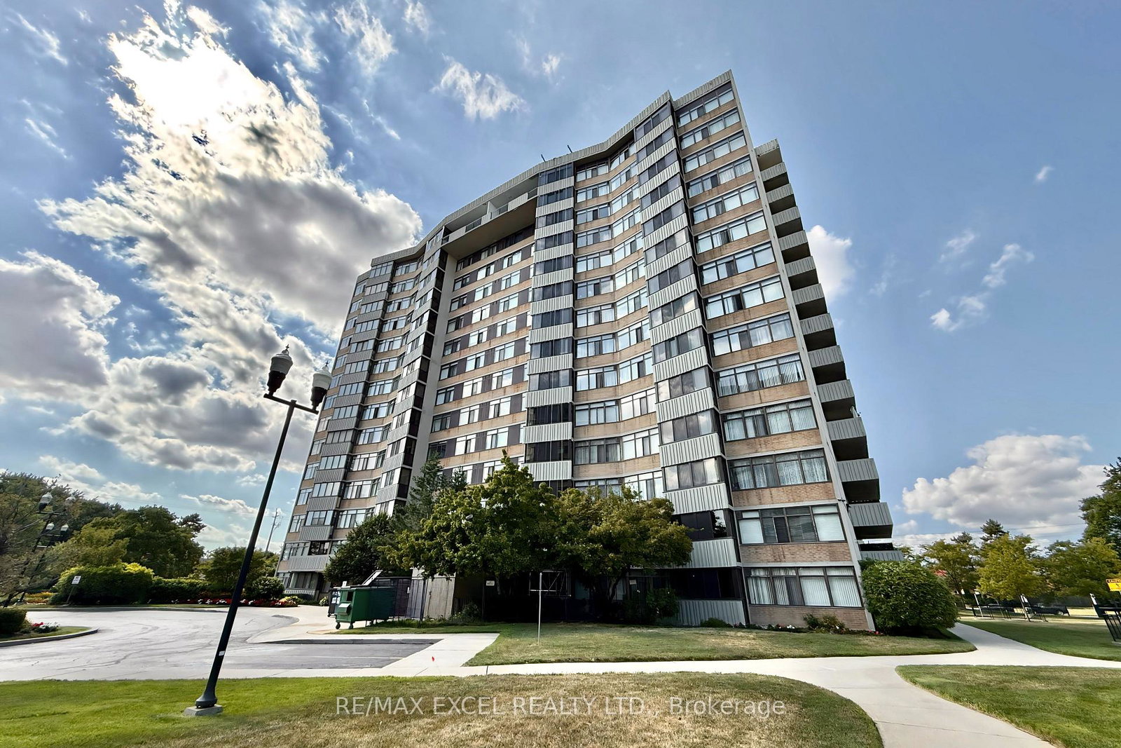 1201-steeles-avenue-w-w-toronto-ontario-c12303500