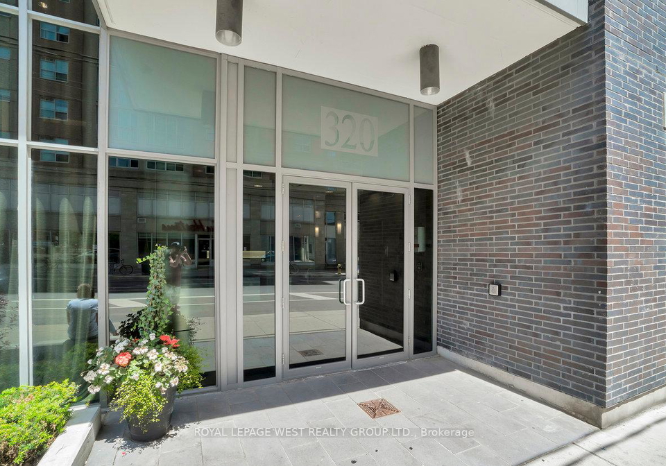 320-richmond-street-e-e-toronto-ontario-c12303618