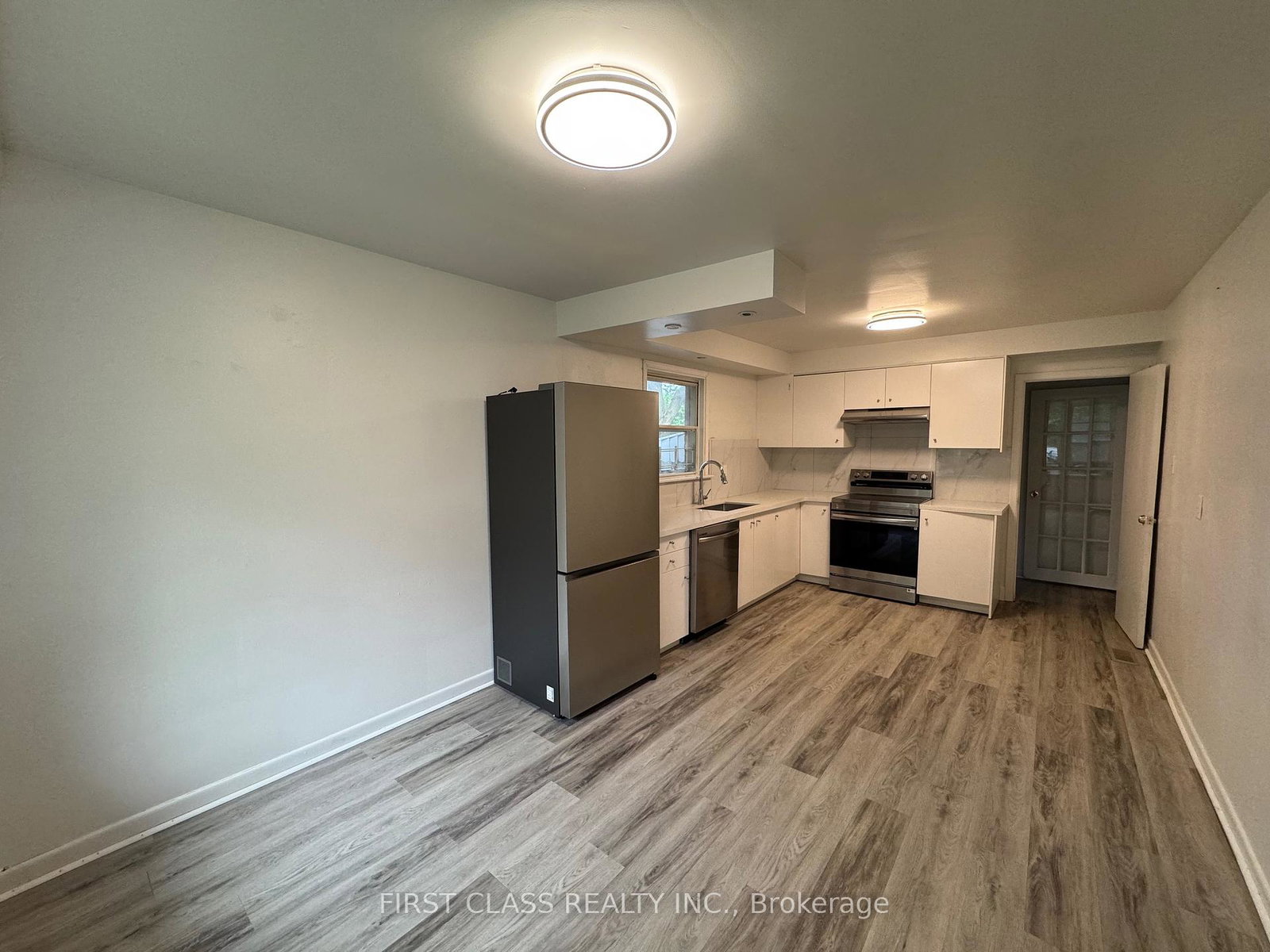 37-nipigon-avenue-north-york-ontario-c12303776