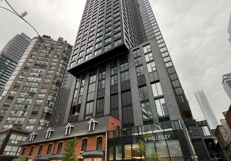 8-wellesley-street-w-w-toronto-ontario-c12303904