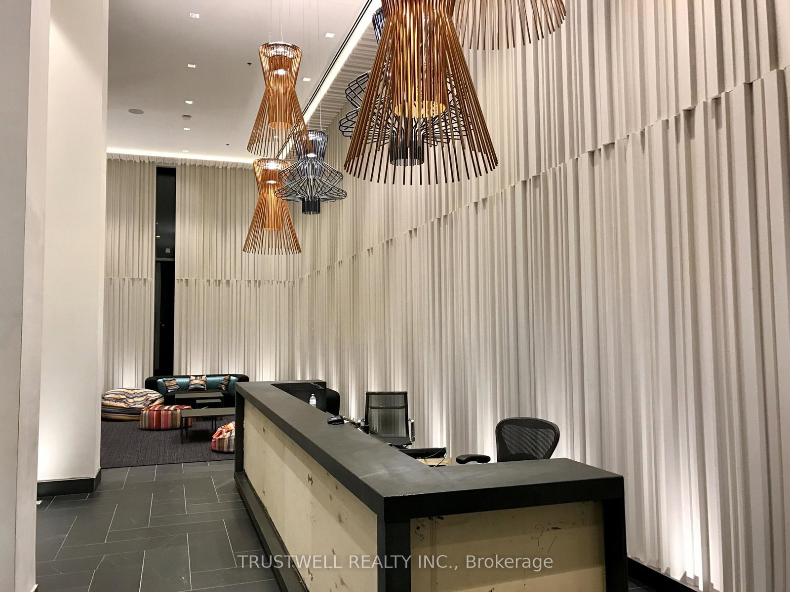 42-charles-street-e-e-toronto-ontario-c12303922
