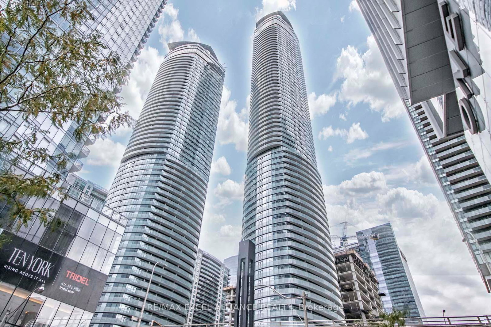14-york-street-toronto-ontario-c12303987