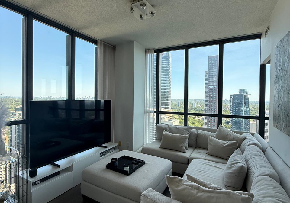 110-charles-street-e-e-toronto-ontario-c12304121