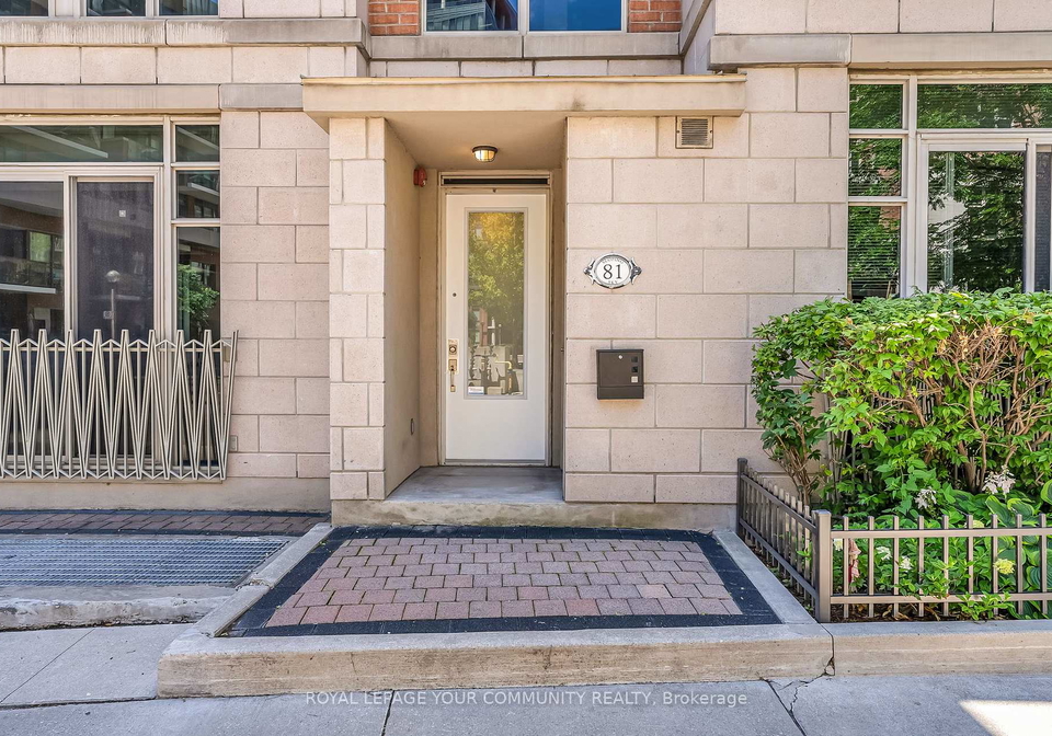 81-sloping-sky-mews-toronto-ontario-c12304139