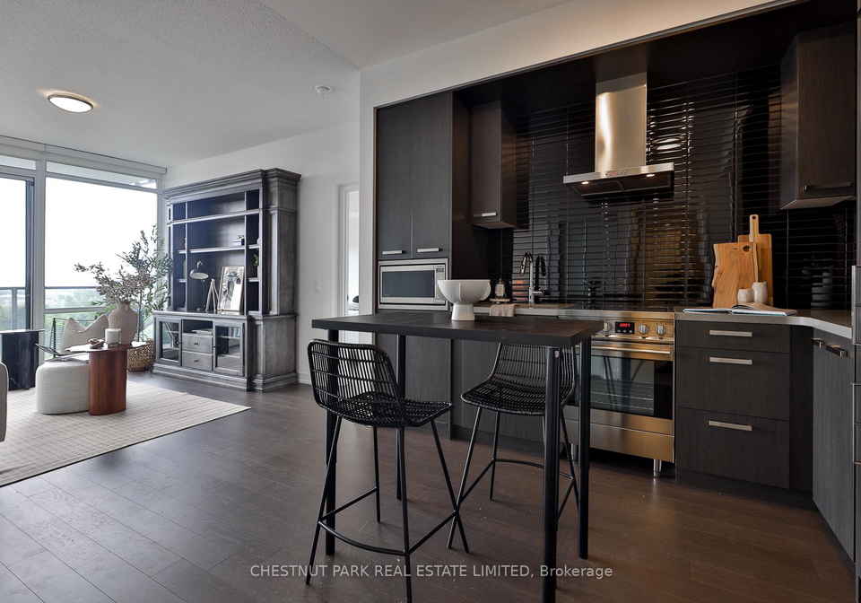 120-bayview-avenue-toronto-ontario-c12304200