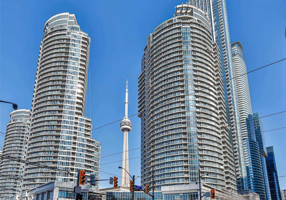 208-queens-quay-w-w-toronto-ontario-c12304511