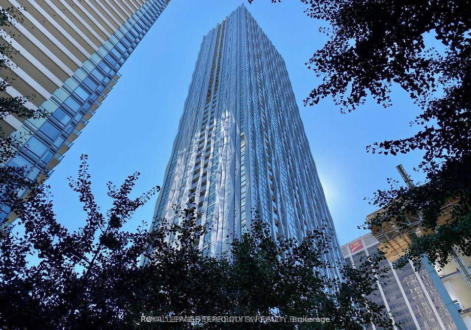 1-yorkville-avenue-toronto-ontario-c12304590