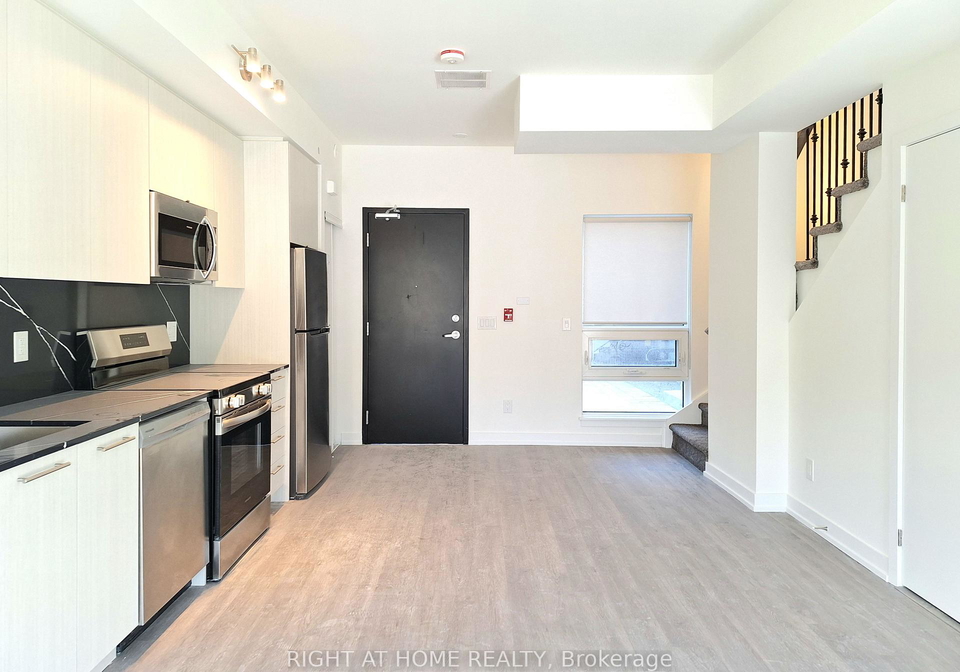 861-sheppard-avenue-w-w-toronto-ontario-c12304646