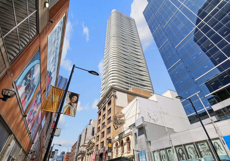 197-yonge-street-toronto-ontario-c12304757