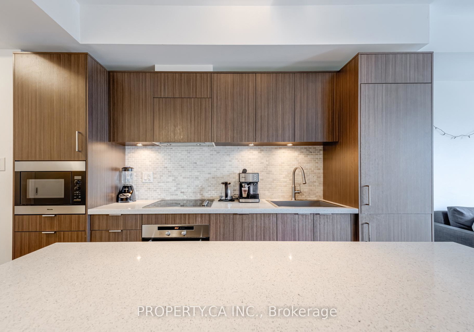 21-widmer-street-toronto-ontario-c12304789