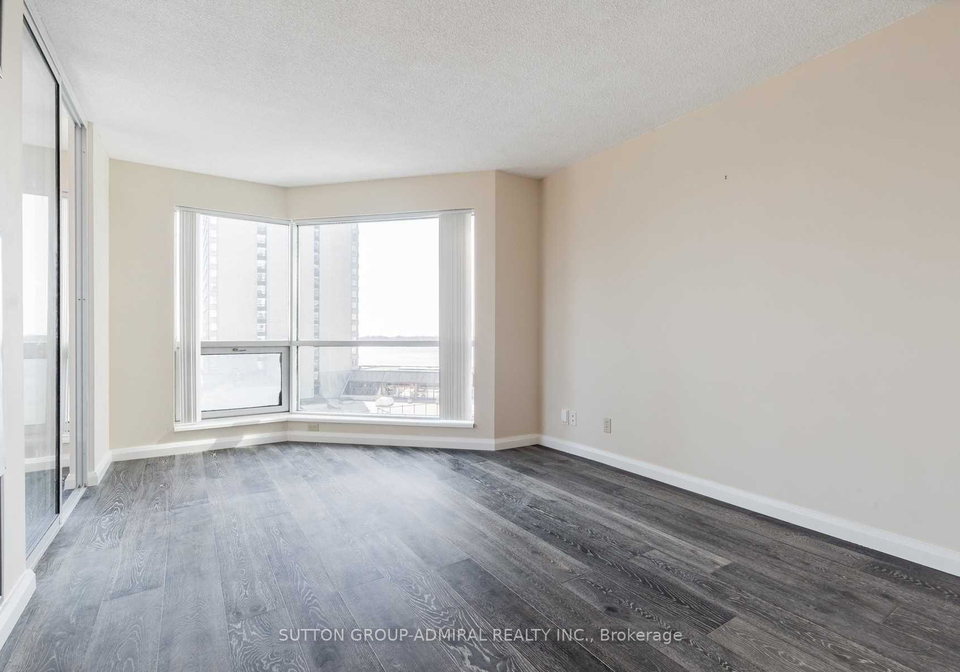 10-queens-quay-na-w-w-toronto-ontario-c12304906