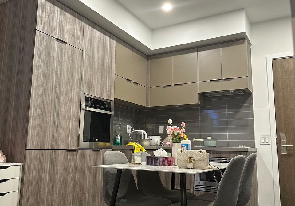 39-roehampton-avenue-toronto-ontario-c12305041