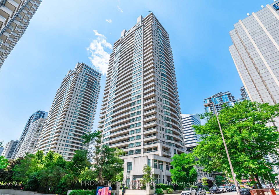 23-hollywood-avenue-north-york-ontario-c12305171