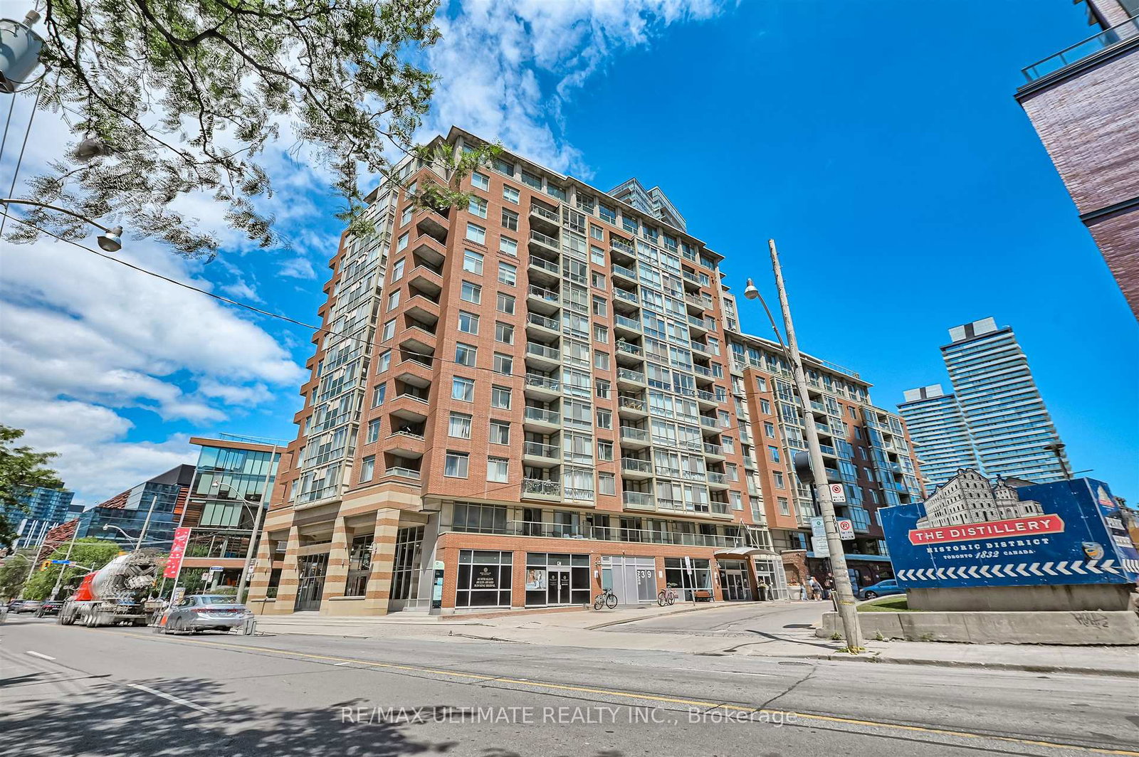 39-parliament-street-toronto-ontario-c12305228
