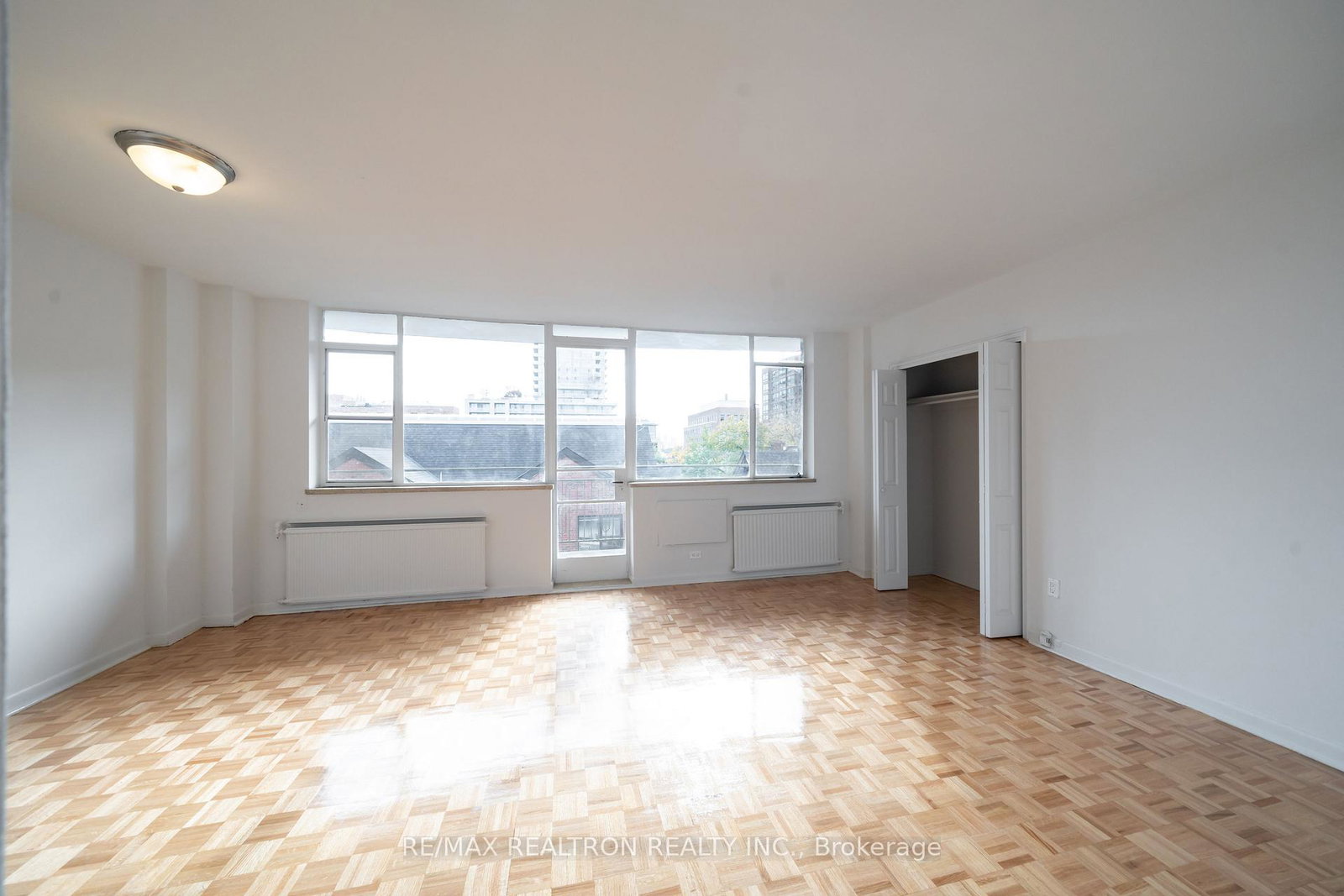 25-bedford-road-toronto-ontario-c12305319