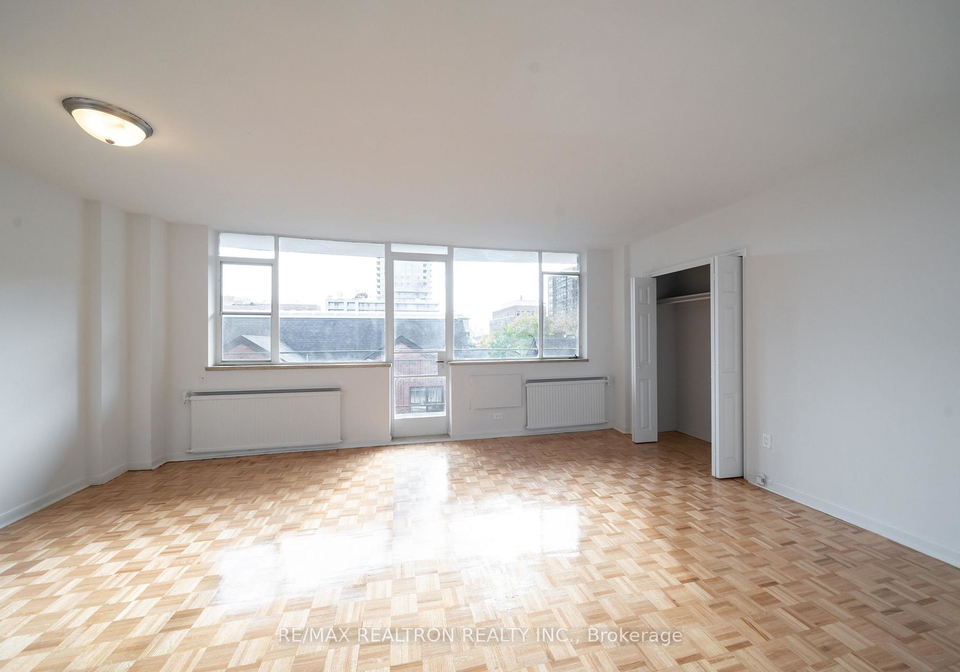 25-bedford-road-toronto-ontario-c12305319