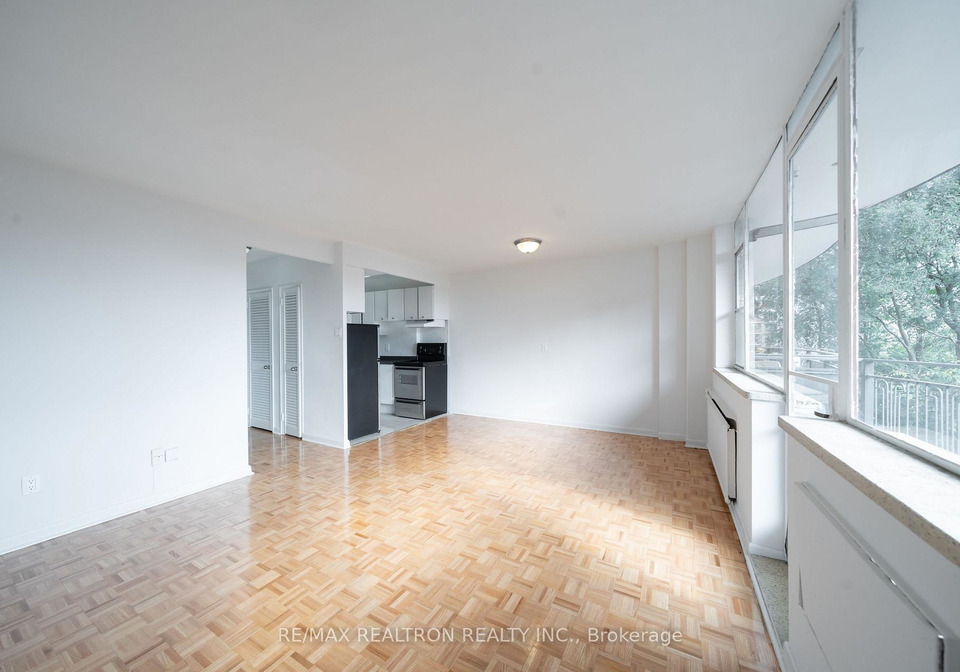 25-bedford-road-toronto-ontario-c12305319