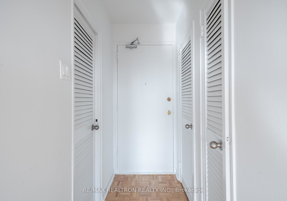 25-bedford-road-toronto-ontario-c12305319