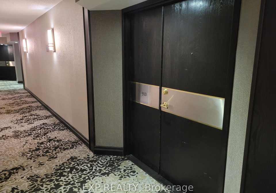 131-beecroft-road-toronto-ontario-c12305405