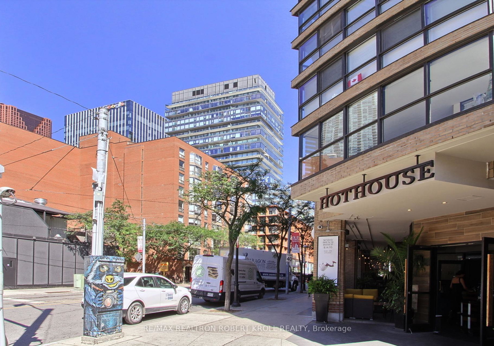 60-colborne-street-toronto-ontario-c12305763