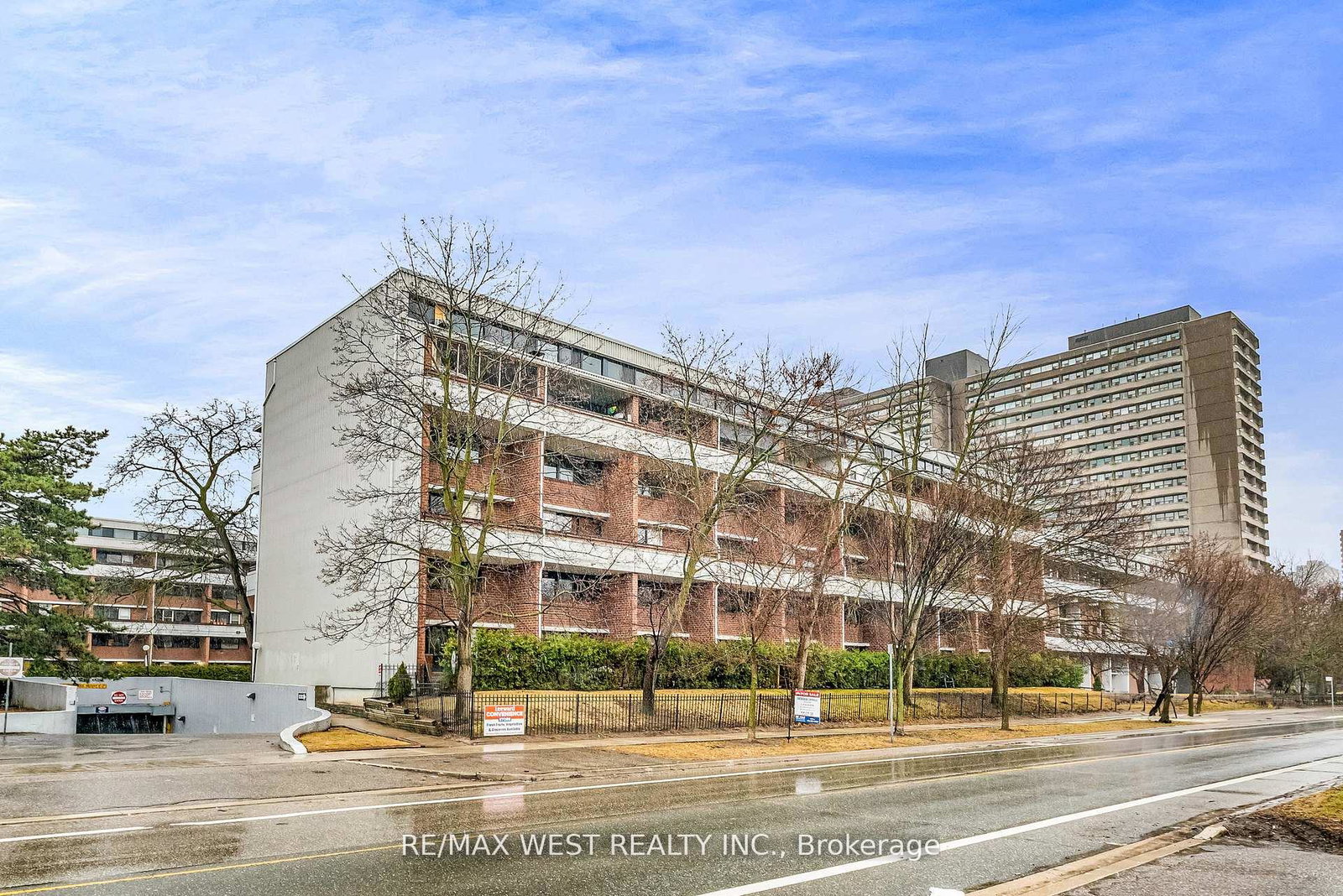 155-leeward-glenway-east-york-ontario-c12306050