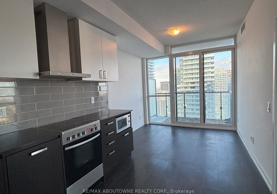 125-redpath-avenue-toronto-ontario-c12306103