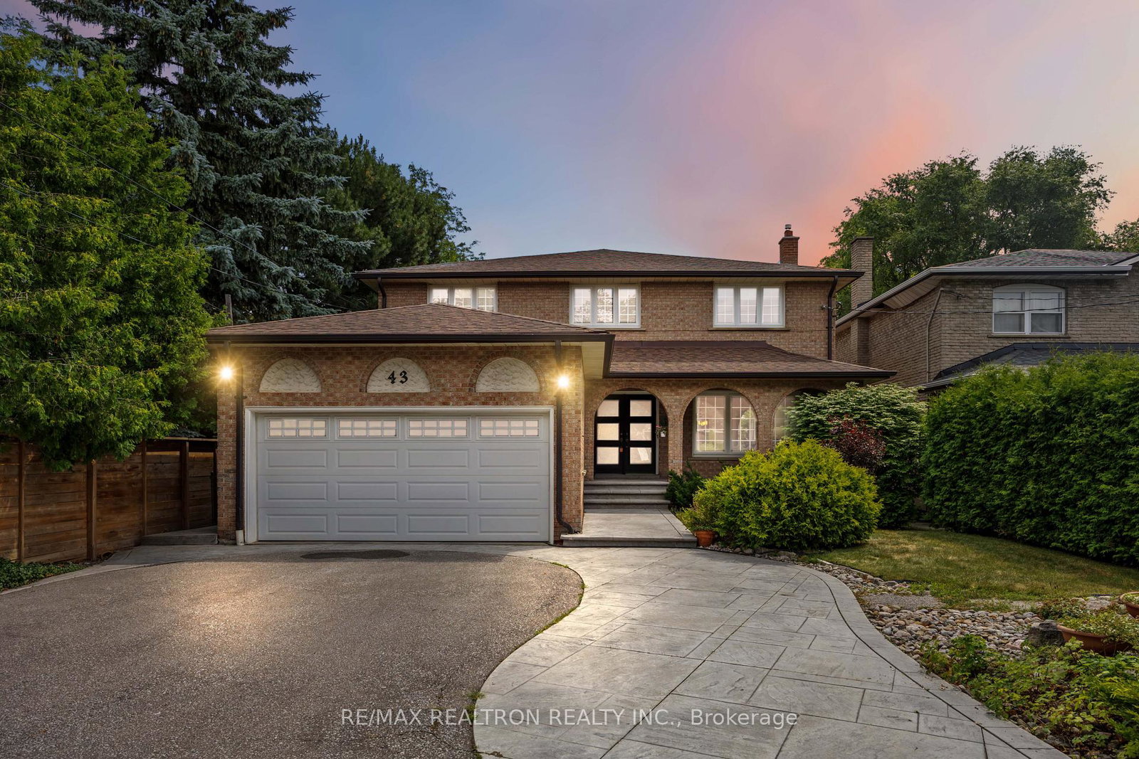 43-lawnview-drive-north-york-ontario-c12306168