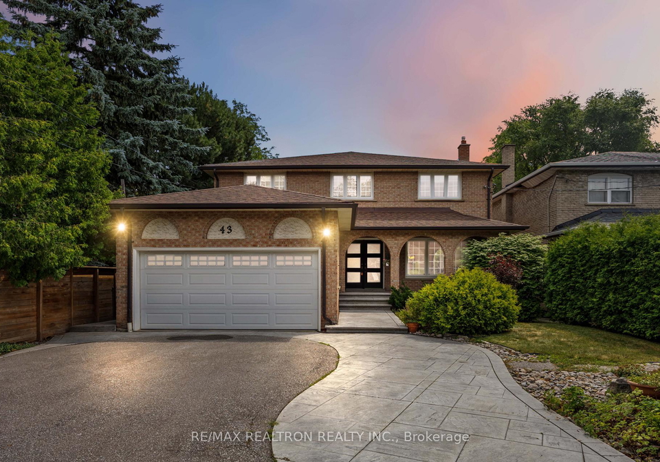 43-lawnview-drive-north-york-ontario-c12306168