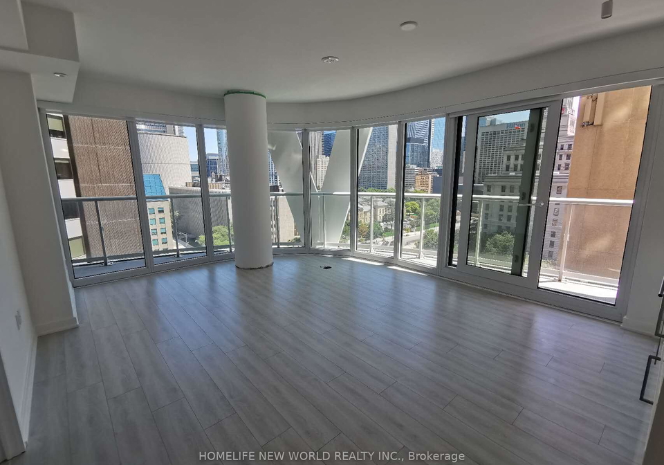 230-simcoe-street-toronto-ontario-c12306175
