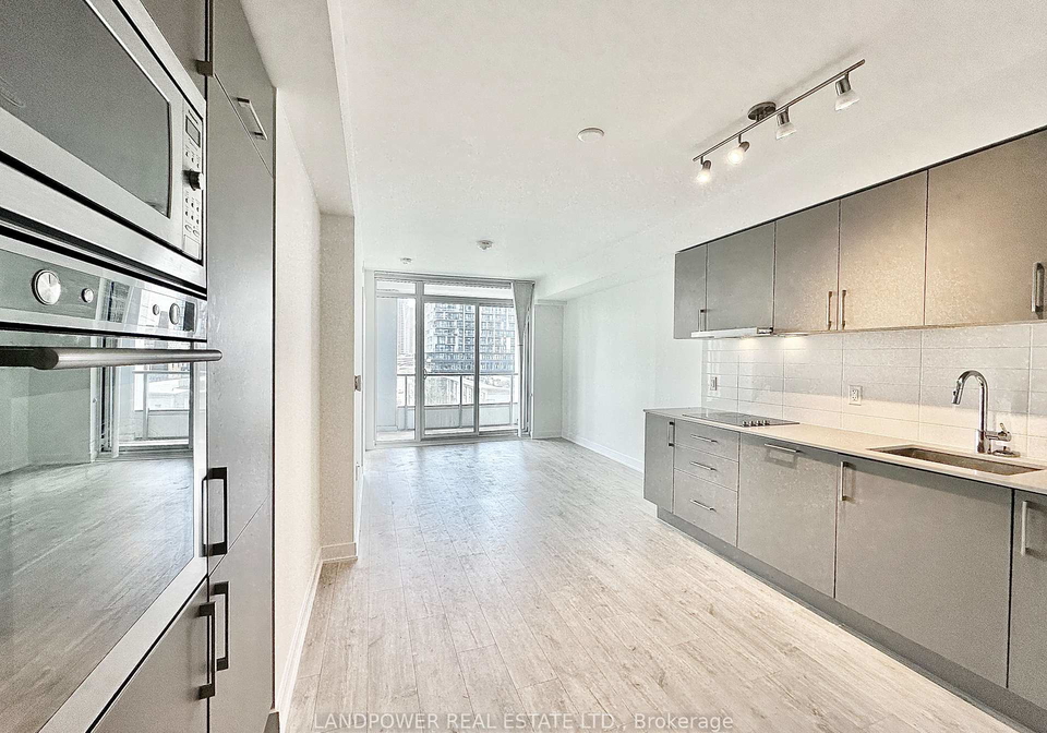 27-bathurst-street-toronto-ontario-c12306240