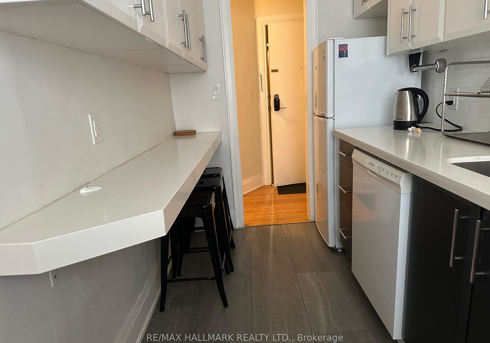 595-st-clair-avenue-w-w-toronto-ontario-c12306335