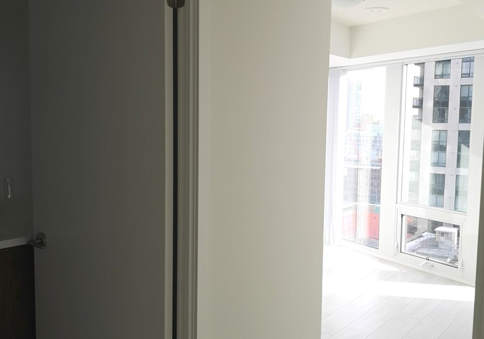 60-shuter-street-toronto-ontario-c12306391